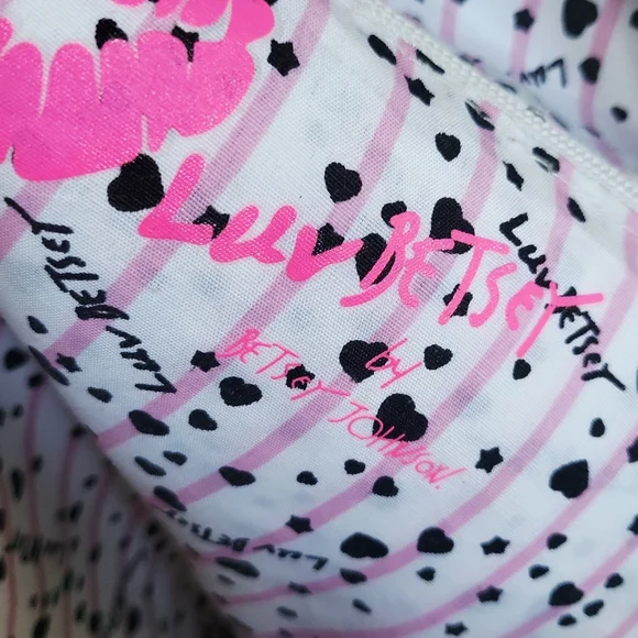 Betsey Johnson LBREGAN Heart Sunglass Large Backpack - Picture 6 of 10